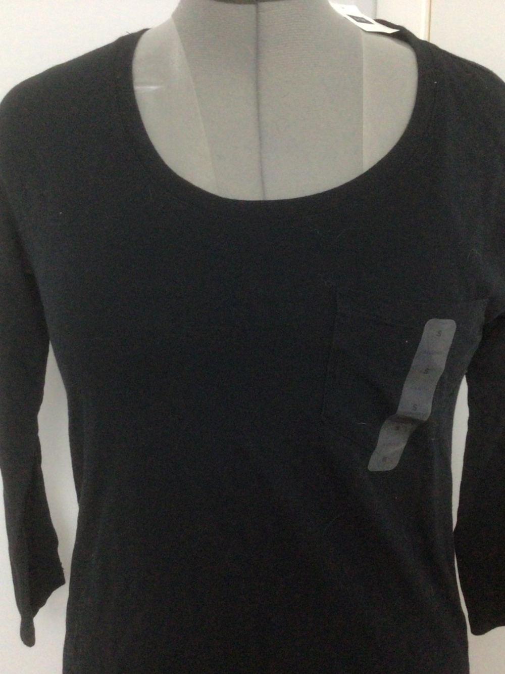 NWT GAP Black Elbow Sleeve T-Shirt